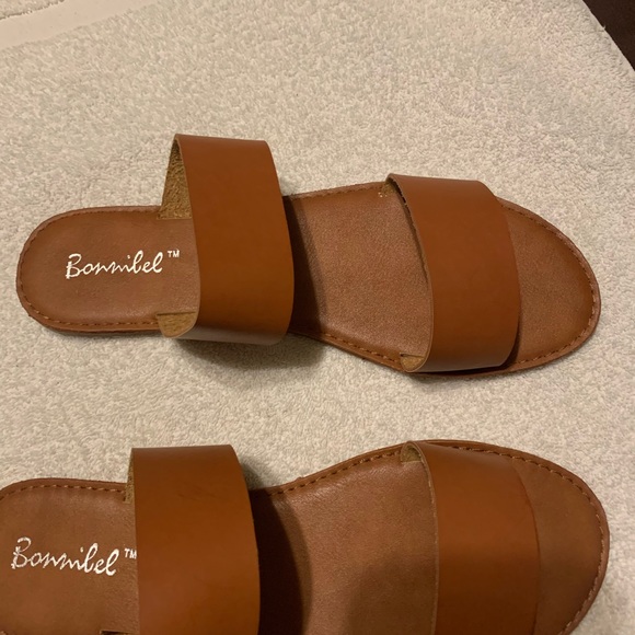 Bonnibel Flip flops - Picture 3 of 5